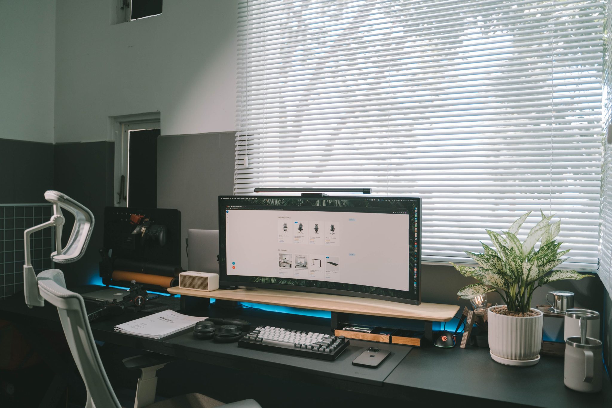 Ergonomic Monitor Setup: The Correct Height, Distance & Angles